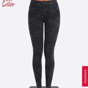 SPANX Look at Me Now Seamless Leggings BLACK CAMO